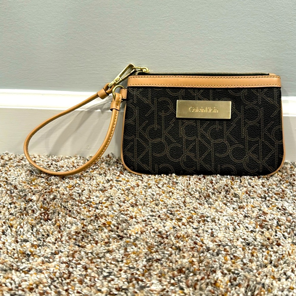 CALVIN KLEIN Brown Wristlet Like New Condition